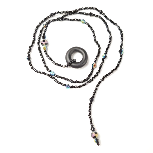 🦋 Black And Rainbow Beaded Single Strand Lariat Necklace 🦋1/$14~2/$24~3/$30🦋 - Picture 5 of 6